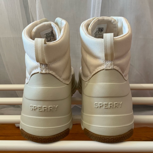 Sperry Women's Duck Float Zip
SeaCycled Boots New - Picture 11 of 13